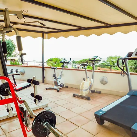 Araucaria Villa *